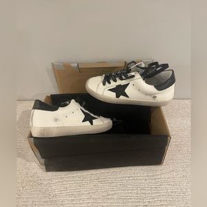 New Never Worn Golden Goose Superstars size 37
